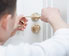 HOW TO CHOOSE A LOCKSMITH HOW TO CHOOSE A LOCKSMITH